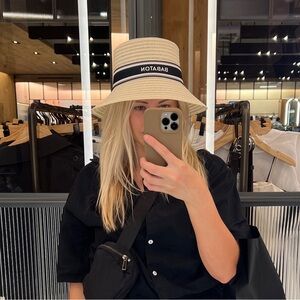 Aritzia Babaton Hat